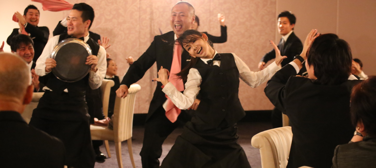 結婚式余興が盛り上がるフラッシュモブとは プロに依頼する費用